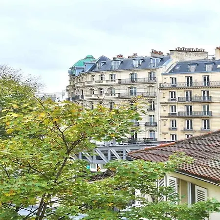 Eiffel Tower Apartment